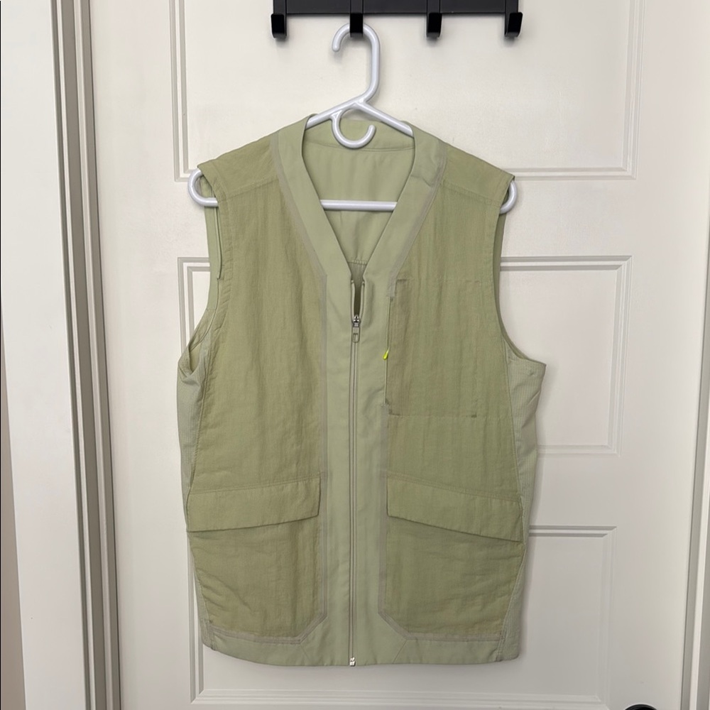 Lululemon Athletica Light Green Zip-Up Vest